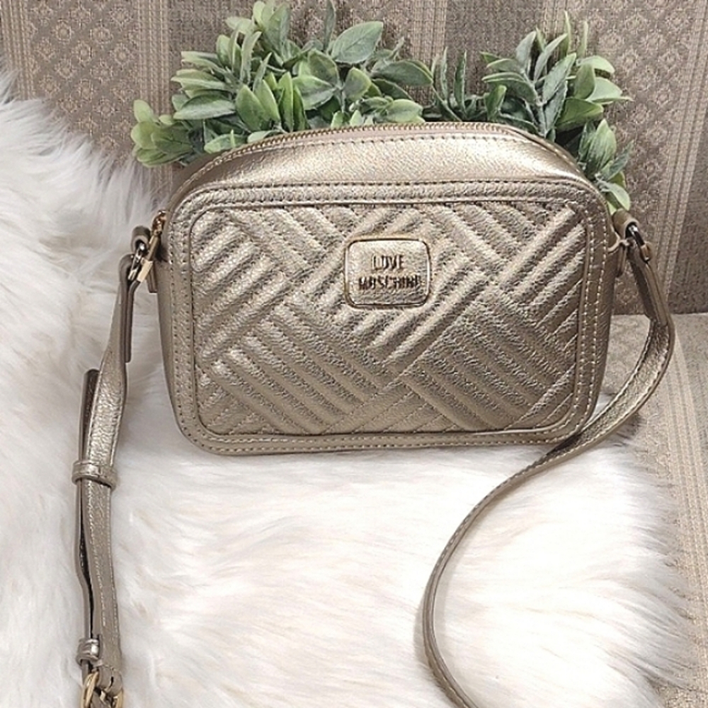 Love Moschino Camera Metallic Gold Quilted Crossbody Bag